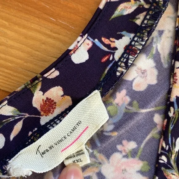 Two by Vince Camuto XXL‎ - Picture 4 of 5